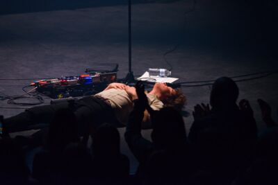 Portland @ Ancienne Belgique, picture 15, photographed by Luc Klinckaert - FrontView Magazine