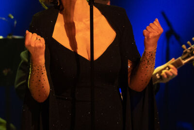 Barbara Dex in 't groot @ Warande, picture 18, photographed by Gert Daemen - FrontView Magazine