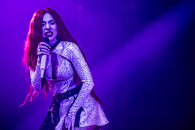 Ava Max @ Ancienne Belgique, picture 3, photographed by Dorien Goetschalckx - FrontView Magazine