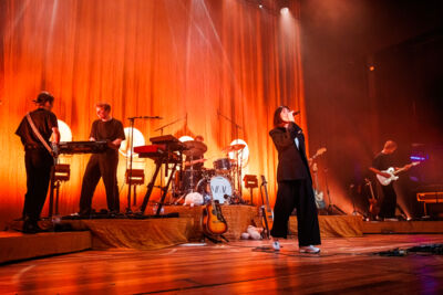 Meau Live in De Roma, picture 2, photographed by Paul Jongeneelen - FrontView Magazine