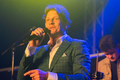 Günther Neefs @ Arendonk zingt en swingt, picture 4, photographed by Gert Daemen - FrontView Magazine