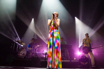 Hooverphonic @ Labadoux, foto 12, foto's door Luc Klinckaert - FrontView Magazine