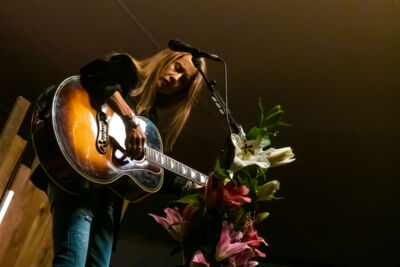 Heather Nova @ Kamvuurconcerten Horst, picture 15, photographed by Luc Klinckaert - FrontView Magazine