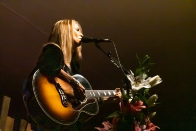 Heather Nova @ Kamvuurconcerten Horst, picture 17, photographed by Luc Klinckaert - FrontView Magazine