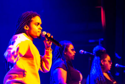 Max Romeo with Xana and Azizzi Romeo + Lutan Fyah, Droop Lion @ De Roma, picture 25, photographed by Luc Klinckaert - FrontView Magazine