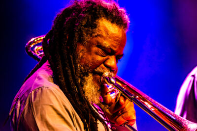 Max Romeo with Xana and Azizzi Romeo + Lutan Fyah, Droop Lion @ De Roma, picture 26, photographed by Luc Klinckaert - FrontView Magazine