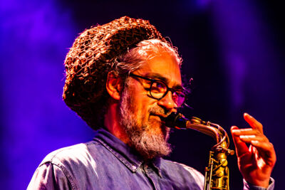 Max Romeo with Xana and Azizzi Romeo + Lutan Fyah, Droop Lion @ De Roma, picture 28, photographed by Luc Klinckaert - FrontView Magazine