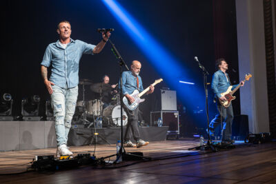 K's Choice @ De Roma, picture 6, photographed by David Johnson - FrontView Magazine