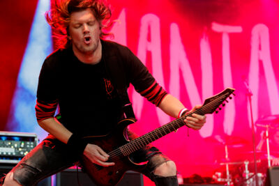 Mantah @ Rock Affligem, picture 8, photographed by Peter Smet - FrontView Magazine