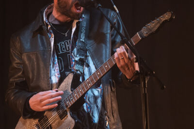 Black Box Revelation @ gladiolen, picture 3, photographed by Gert Daemen - FrontView Magazine