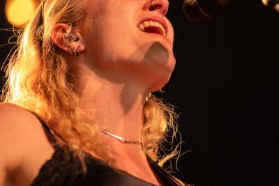 Jen @ Blues Peer, picture 14, photographed by Leen Verlinden - FrontView Magazine