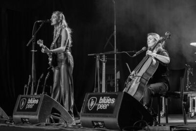 Jen @ Blues Peer, picture 18, photographed by Leen Verlinden - FrontView Magazine