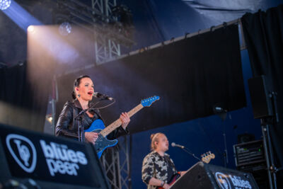 Erja Lyytinen @ Blues Peer, picture 2, photographed by Leen Verlinden - FrontView Magazine