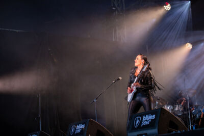 Erja Lyytinen @ Blues Peer, picture 14, photographed by Leen Verlinden - FrontView Magazine