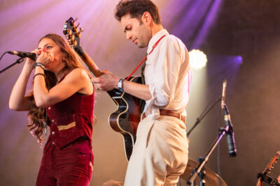 Kitty, Daisy & Lewis @ Blues Peer, picture 4, photographed by Leen Verlinden - FrontView Magazine