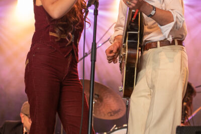 Kitty, Daisy & Lewis @ Blues Peer, picture 8, photographed by Leen Verlinden - FrontView Magazine