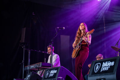 Kitty, Daisy & Lewis @ Blues Peer, picture 16, photographed by Leen Verlinden - FrontView Magazine