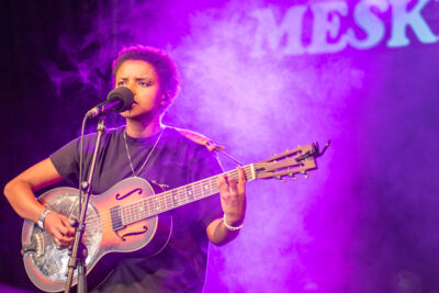 Meskerem Mees @ Blues Peer, picture 2, photographed by Leen Verlinden - FrontView Magazine