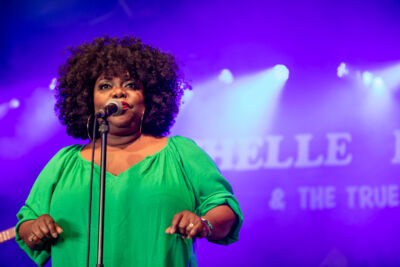 Michelle David & The True Tones @ Blues Peer, picture 4, photographed by Leen Verlinden - FrontView Magazine