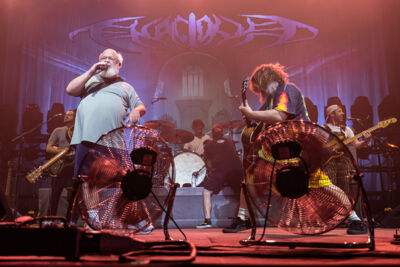 Tenacious D @ Vorst Nationaal, picture 2, photographed by David Johnson - FrontView Magazine