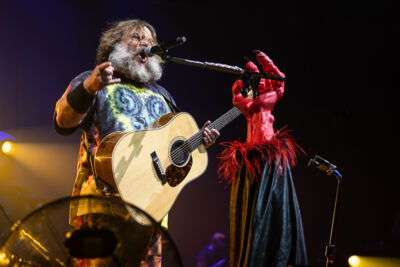 Tenacious D @ Vorst Nationaal, picture 5, photographed by David Johnson - FrontView Magazine