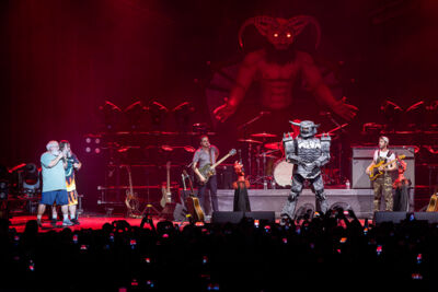 Tenacious D @ Vorst Nationaal, picture 31, photographed by David Johnson - FrontView Magazine