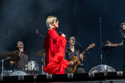Sylvie Kreusch @ Live is Live 2023, picture 6, photographed by Marc Verdonck - FrontView Magazine