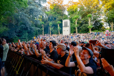 Flogging Molly @ OLT Rivierenhof, picture 4, photographed by Luc Klinckaert - FrontView Magazine