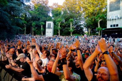 Flogging Molly @ OLT Rivierenhof, picture 13, photographed by Luc Klinckaert - FrontView Magazine