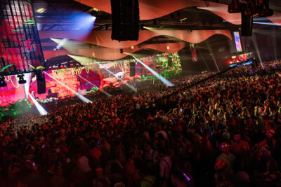 Foute Party Q-Music @ flanders expo, picture 5, photographed by Sven Vandervoort - FrontView Magazine