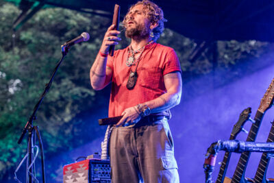 John Butler @ OLT Rivierenhof, picture 1, photographed by Leen Verlinden - FrontView Magazine