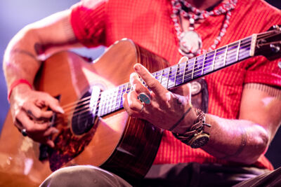 John Butler @ OLT Rivierenhof, picture 19, photographed by Leen Verlinden - FrontView Magazine