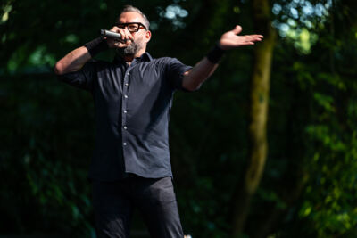 Alex Agnew @ OLT Rivierenhof, picture 17, photographed by Marc Verdonck - FrontView Magazine