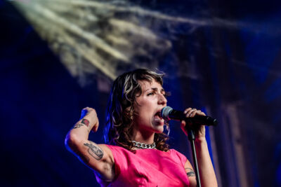 Sophie Straat @ Beleuvenissen, picture 33, photographed by Jürgen Bruynooghe - FrontView Magazine
