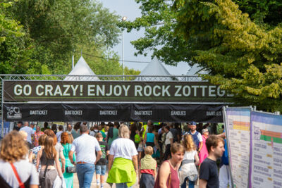 Rock Zottgem sfeerbeelden @ Rock Zottegem, picture 21, photographed by Luc Klinckaert - FrontView Magazine