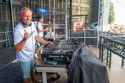 DJ F.r.a.n.k. @ Vlaanderen Zingt Antwerpen, foto 6, foto's door Dimitri Vanlommel - FrontView Magazine