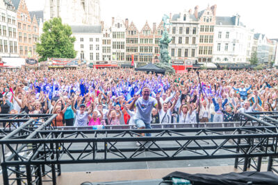 DJ F.r.a.n.k. @ Vlaanderen Zingt Antwerpen, foto 10, foto's door Dimitri Vanlommel - FrontView Magazine