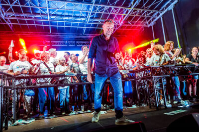 Tom Waes @ Vlaanderen Zingt Antwerpen, foto 4, foto's door Dorien Goetschalckx - FrontView Magazine