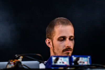 DJ Dysfunkshunal ft. Jelle & Vinci @ Beleuvenissen, picture 15, photographed by Jürgen Bruynooghe - FrontView Magazine