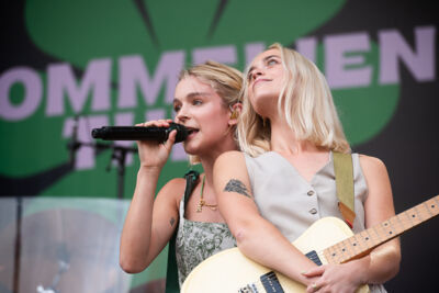 Pommelien Thijs @ Herentals Feest, picture 9, photographed by Gert Daemen - FrontView Magazine