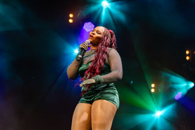 YEMI ALADE @ Sfinks Mixed 2023, picture 3, photographed by Marc Verdonck - FrontView Magazine