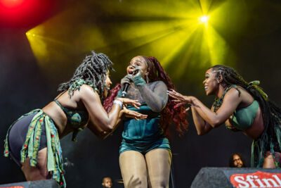 YEMI ALADE @ Sfinks Mixed 2023, picture 21, photographed by Marc Verdonck - FrontView Magazine