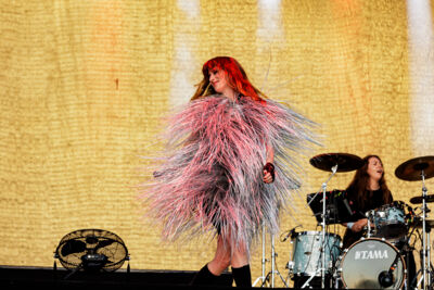 Merol @ Lokerse Feesten, picture 3, photographed by Peter Smet - FrontView Magazine