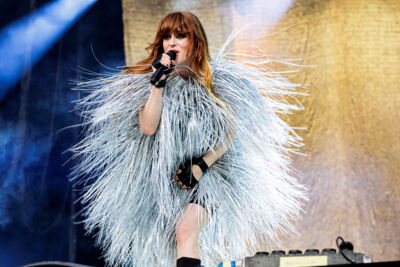 Merol @ Lokerse Feesten, picture 8, photographed by Peter Smet - FrontView Magazine