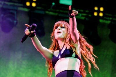 Merol @ Lokerse Feesten, picture 18, photographed by Peter Smet - FrontView Magazine