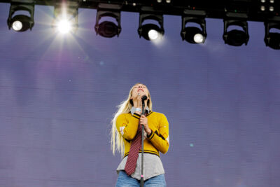 S 10 @ Lokerse Feesten, picture 8, photographed by Peter Smet - FrontView Magazine