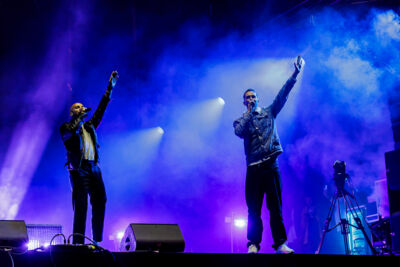 The Opposites @ Lokerse Feesten, picture 3, photographed by Peter Smet - FrontView Magazine