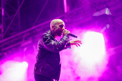 The Opposites @ Lokerse Feesten, picture 14, photographed by Peter Smet - FrontView Magazine