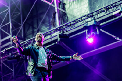 The Opposites @ Lokerse Feesten, picture 18, photographed by Peter Smet - FrontView Magazine