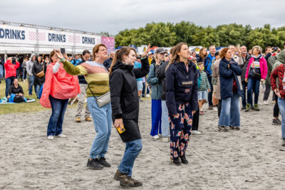 Sfeer @ Nostalgie Beach Festival 2023 Dag 2, picture 6, photographed by Marc Verdonck - FrontView Magazine